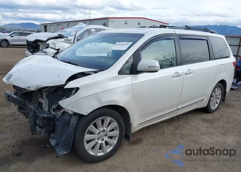 2015 Toyota Sienna Limited 7 Passenger/Limited Premium 7 Passenger/Xle 7 Passenger/Xle Premium 7 Passenger z USA, uszkodzony, nr VIN 0005TDDK3DC1FS110